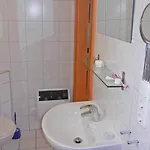 Neu Renoviertes Schwimmendes Ferienhaus Fischland In Barth Dom wakacyjny