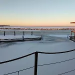Dom wakacyjny Neu Renoviertes Schwimmendes Ferienhaus Fischland In Barth *