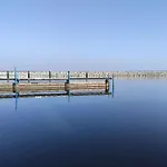 Neu renoviertes schwimmendes Ferienhaus Fischland in Barth *