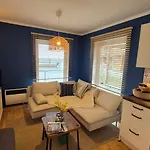 Neu renoviertes schwimmendes Ferienhaus Fischland in Barth Ferienhaus